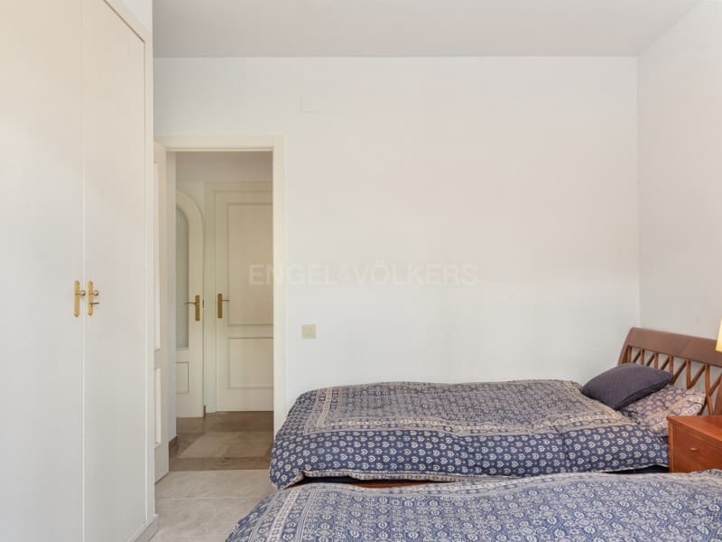 2 makuuhuone Huoneisto myytävänä paikassa S'Agaro mukana uima-altaan 
autotalli - 560 000 € (Ref: 9206836)