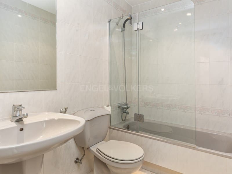 2 makuuhuone Huoneisto myytävänä paikassa S'Agaro mukana uima-altaan 
autotalli - 560 000 € (Ref: 9206836)