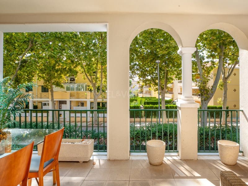 2 makuuhuone Huoneisto myytävänä paikassa S'Agaro mukana uima-altaan 
autotalli - 560 000 € (Ref: 9206836)