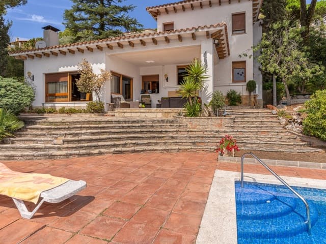 5 quarto Moradia para venda em Blanes com piscina garagem - 900 000 € (Ref: 9218699)