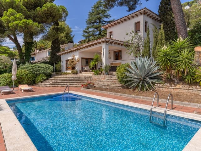 5 quarto Moradia para venda em Blanes com piscina garagem - 900 000 € (Ref: 9218699)