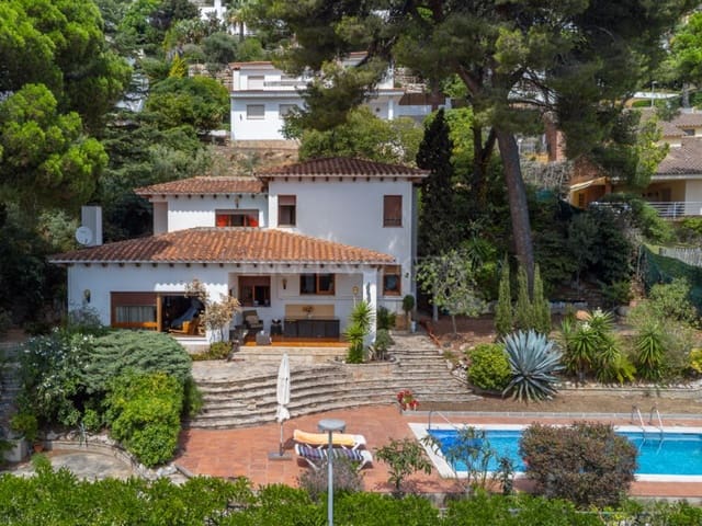 5 quarto Moradia para venda em Blanes com piscina garagem - 900 000 € (Ref: 9218699)