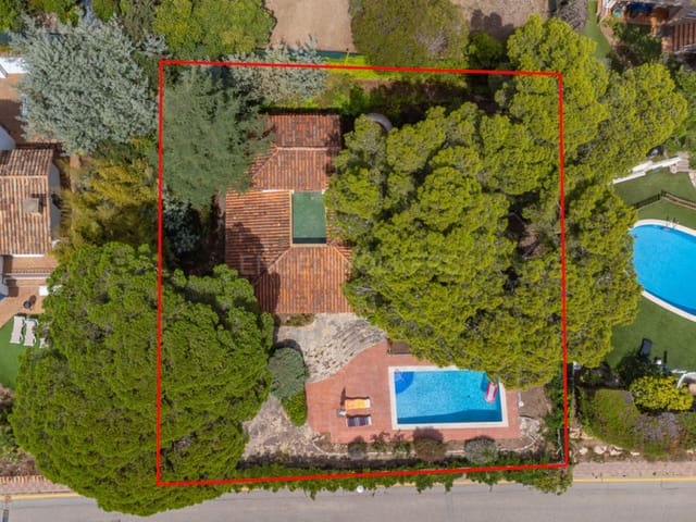 5 quarto Moradia para venda em Blanes com piscina garagem - 900 000 € (Ref: 9218699)