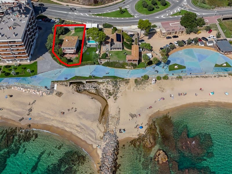 3 bedroom Villa for sale in Sant Antoni de Calonge with garage - € 1,495,000 (Ref: 9243785)