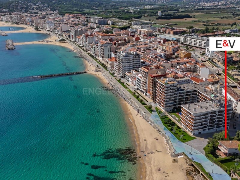 3 bedroom Villa for sale in Sant Antoni de Calonge with garage - € 1,495,000 (Ref: 9243785)