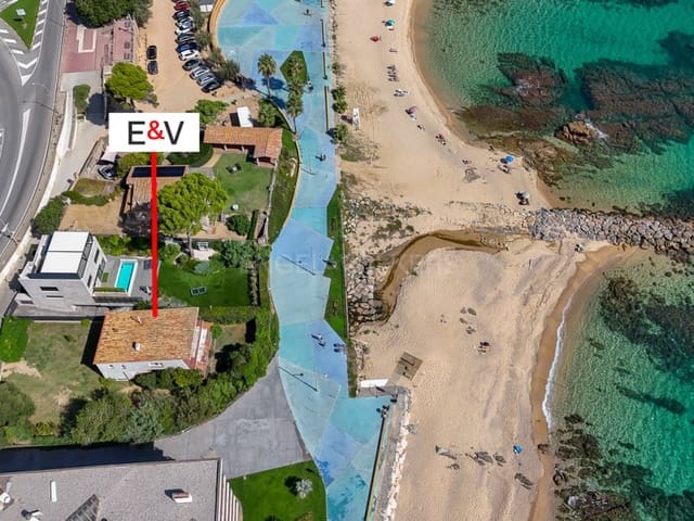 3 bedroom Villa for sale in Sant Antoni de Calonge, Calonge i Sant Antoni with garage - € 1,495,000 (Ref: 9243785)