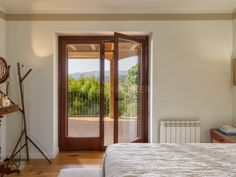 5 soveværelse Byhus til salg i Cruilles Monells i Sant Sadurni de I'Heura med swimmingpool garage - € 1.350.000 (Ref: 9253785)