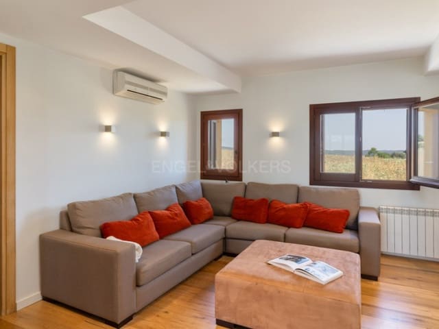 5 soveværelse Byhus til salg i Sant Sadurní de l'Heura, Cruïlles Monells i Sant Sadurní de I'Heura med swimmingpool garage - € 1.350.000 (Ref: 9253785)