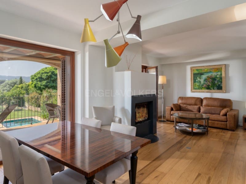 5 soveværelse Byhus til salg i Cruilles Monells i Sant Sadurni de I'Heura med swimmingpool garage - € 1.350.000 (Ref: 9253785)