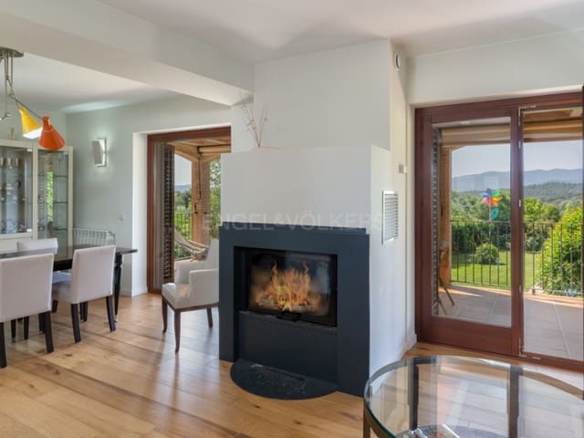 5 soveværelse Byhus til salg i Sant Sadurní de l'Heura, Cruïlles Monells i Sant Sadurní de I'Heura med swimmingpool garage - € 1.350.000 (Ref: 9253785)