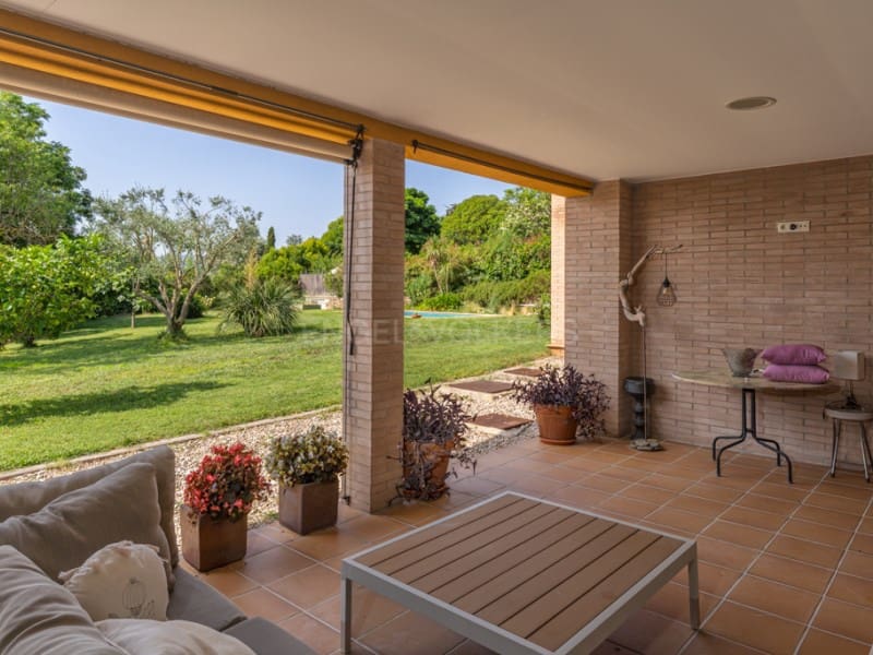 5 soveværelse Byhus til salg i Cruilles Monells i Sant Sadurni de I'Heura med swimmingpool garage - € 1.350.000 (Ref: 9253785)