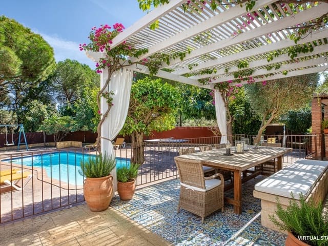 5 slaapkamer Villa te koop in Calonge i Sant Antoni met zwembad - € 490.000 (Ref: 9262863)