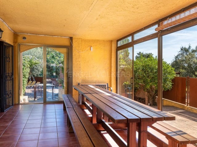 5 slaapkamer Villa te koop in Calonge i Sant Antoni met zwembad - € 490.000 (Ref: 9262863)