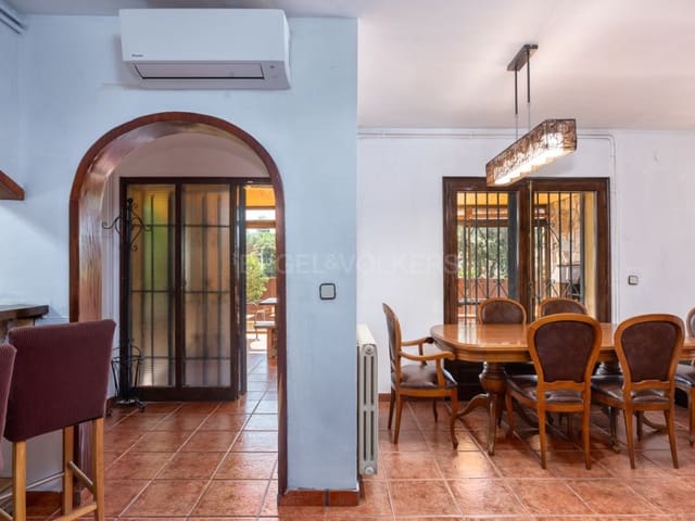 Chalet de 5 habitaciones en Calonge i Sant Antoni en venta con piscina - 490.000 € (Ref: 9262863)