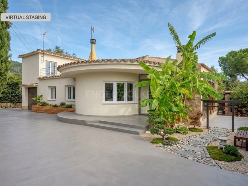 5 soveværelse Villa til salg i Calonge i Sant Antoni med swimmingpool - € 490.000 (Ref: 9262863)