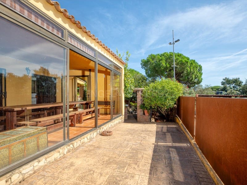 5 soveværelse Villa til salg i Calonge i Sant Antoni med swimmingpool - € 490.000 (Ref: 9262863)