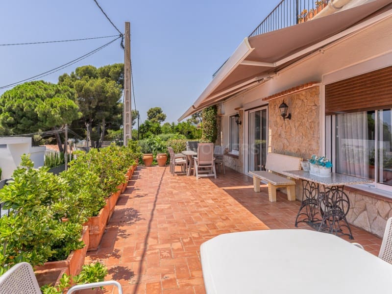 6 chambre Villa/Maison à vendre à Platja d'Aro avec piscine garage - 995 000 € (Ref: 9265502)