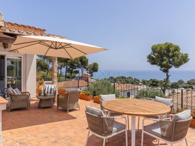 6 chambre Villa/Maison à vendre à Platja d'Aro, Castell-Platja d'Aro avec piscine garage - 995 000 € (Ref: 9265502)