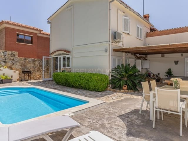 6 chambre Villa/Maison à vendre à Platja d'Aro, Castell-Platja d'Aro avec piscine garage - 995 000 € (Ref: 9265502)