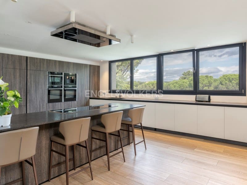 7 sypialnia Willa na sprzedaż w Santa Cristina d'Aro z basenem garażem - 2 800 000 € (Ref: 9303566)