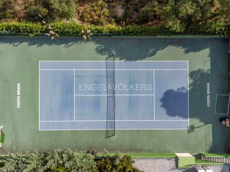 7 sypialnia Willa na sprzedaż w Santa Cristina d'Aro z basenem garażem - 2 800 000 € (Ref: 9303566)