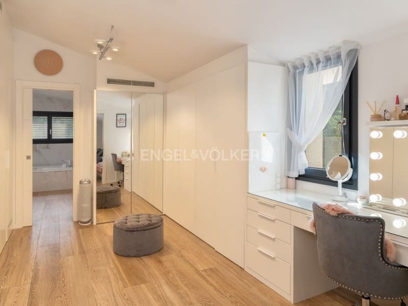 7 sypialnia Willa na sprzedaż w Santa Cristina d'Aro z basenem garażem - 2 800 000 € (Ref: 9303566)