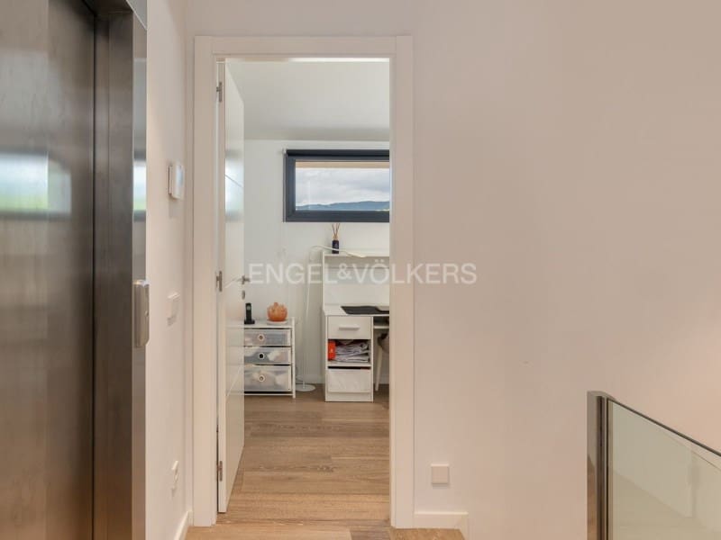 7 sypialnia Willa na sprzedaż w Santa Cristina d'Aro z basenem garażem - 2 800 000 € (Ref: 9303566)