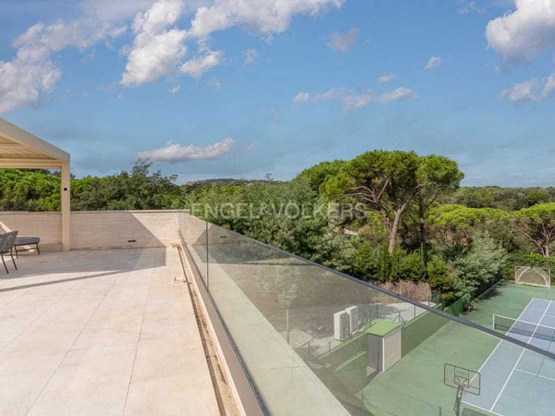 7 sypialnia Willa na sprzedaż w Santa Cristina d'Aro z basenem garażem - 2 800 000 € (Ref: 9303566)