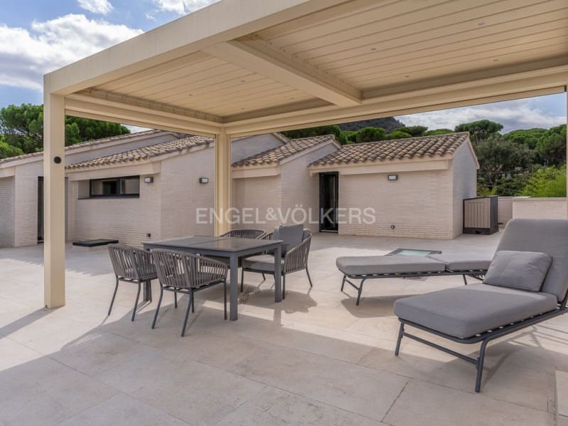 7 sypialnia Willa na sprzedaż w Santa Cristina d'Aro z basenem garażem - 2 800 000 € (Ref: 9303566)