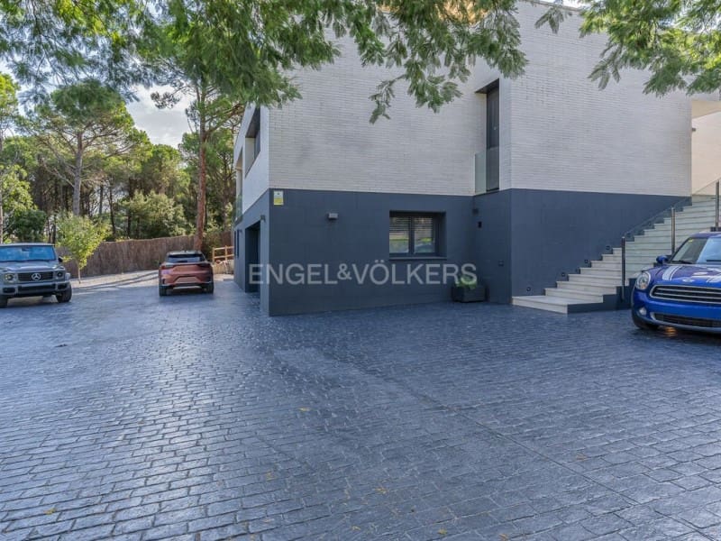 7 sypialnia Willa na sprzedaż w Santa Cristina d'Aro z basenem garażem - 2 800 000 € (Ref: 9303566)