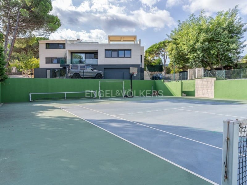 7 sypialnia Willa na sprzedaż w Santa Cristina d'Aro z basenem garażem - 2 800 000 € (Ref: 9303566)