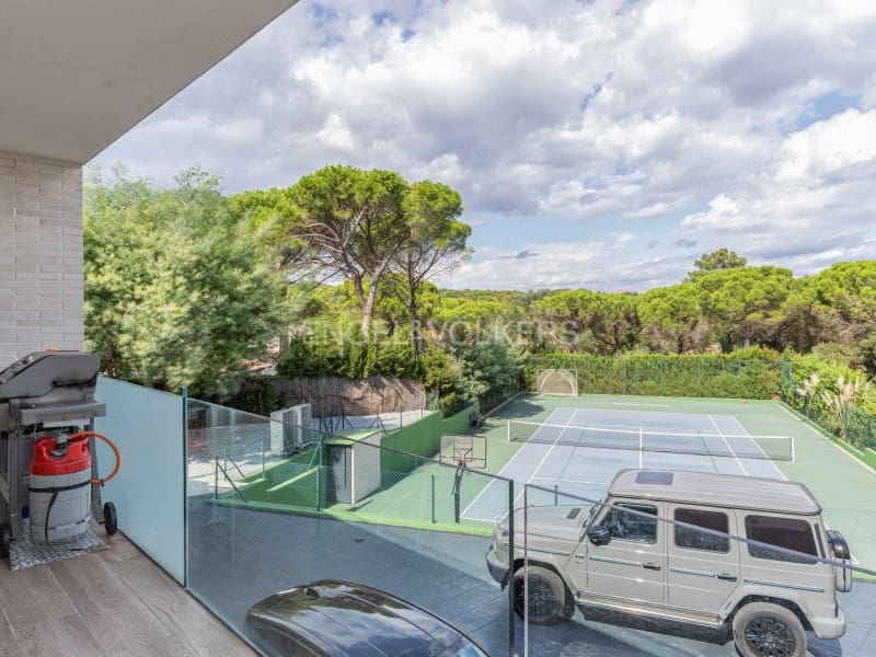 7 sypialnia Willa na sprzedaż w Santa Cristina d'Aro z basenem garażem - 2 800 000 € (Ref: 9303566)