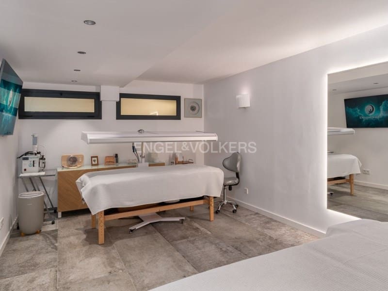 7 sypialnia Willa na sprzedaż w Santa Cristina d'Aro z basenem garażem - 2 800 000 € (Ref: 9303566)