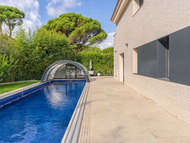 7 chambre Villa/Maison à vendre à Santa Cristina d'Aro avec piscine garage - 2 800 000 € (Ref: 9303566)