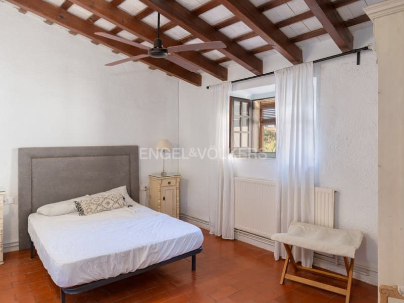 7 sypialnia Willa na sprzedaż w Santa Cristina d'Aro z basenem garażem - 1 590 000 € (Ref: 9305179)