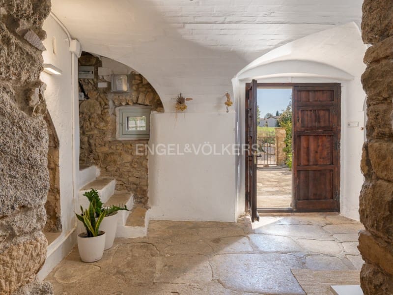 7 sypialnia Willa na sprzedaż w Santa Cristina d'Aro z basenem garażem - 1 590 000 € (Ref: 9305179)