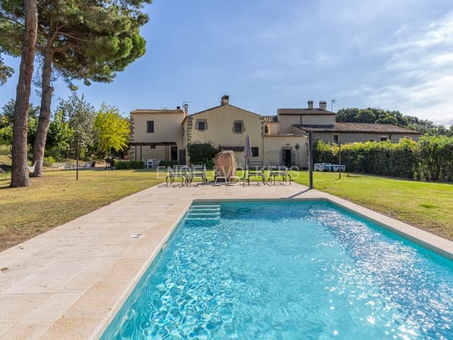 7 makuuhuone Huvila myytävänä paikassa Santa Cristina d'Aro mukana uima-altaan 
autotalli - 1 590 000 € (Ref: 9305179)