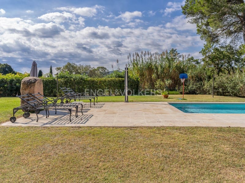 7 sypialnia Willa na sprzedaż w Santa Cristina d'Aro z basenem garażem - 1 590 000 € (Ref: 9305179)