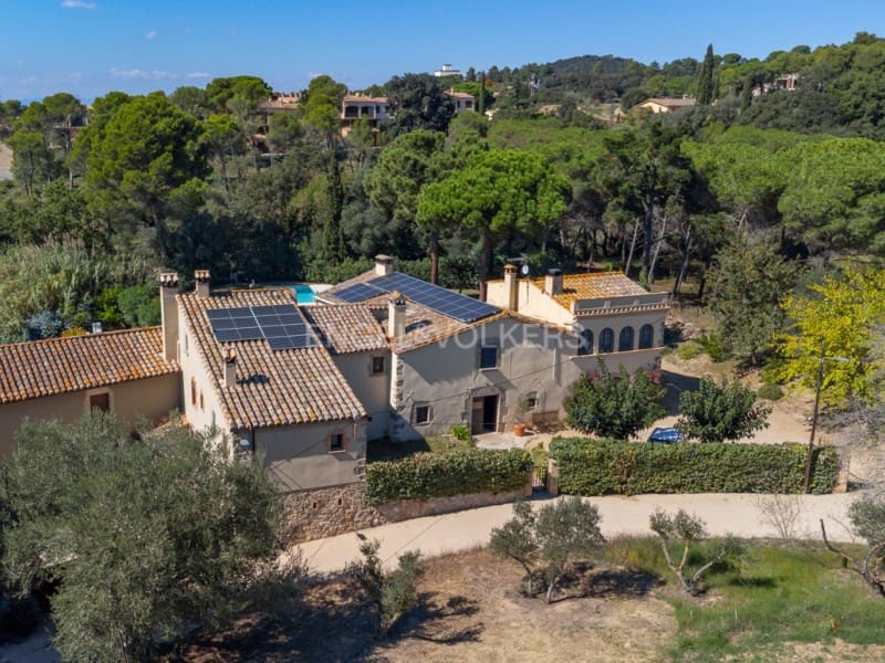 7 sypialnia Willa na sprzedaż w Santa Cristina d'Aro z basenem garażem - 1 590 000 € (Ref: 9305179)