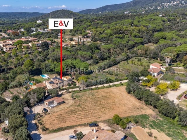 7 makuuhuone Huvila myytävänä paikassa Santa Cristina d'Aro mukana uima-altaan 
autotalli - 1 590 000 € (Ref: 9305179)