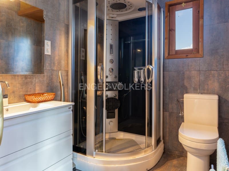 5 makuuhuone Huvila myytävänä paikassa Arbucies mukana uima-altaan - 489 000 € (Ref: 9312692)