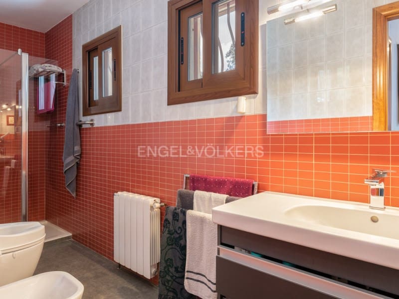 5 makuuhuone Huvila myytävänä paikassa Arbucies mukana uima-altaan - 489 000 € (Ref: 9312692)