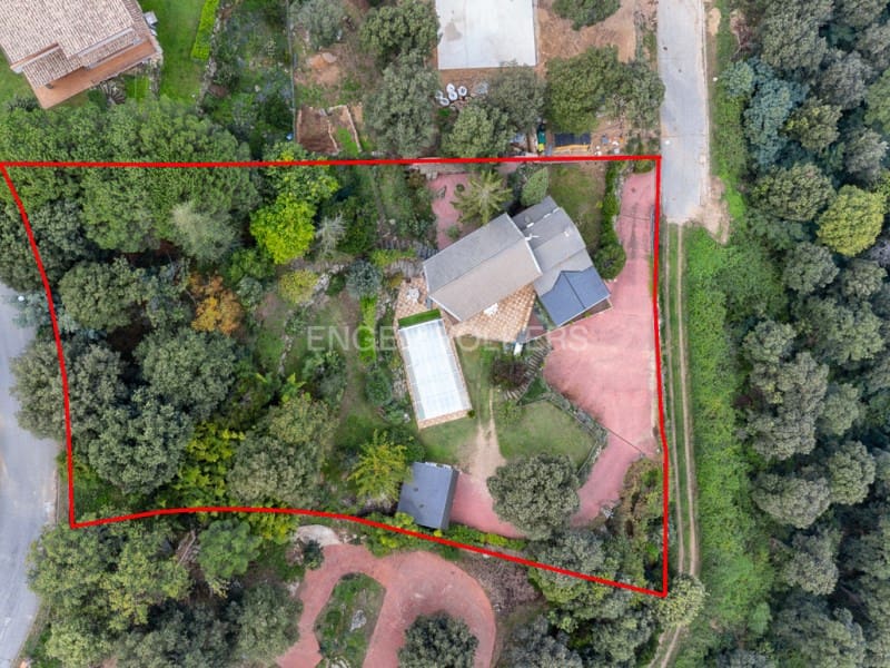 5 makuuhuone Huvila myytävänä paikassa Arbucies mukana uima-altaan - 489 000 € (Ref: 9312692)