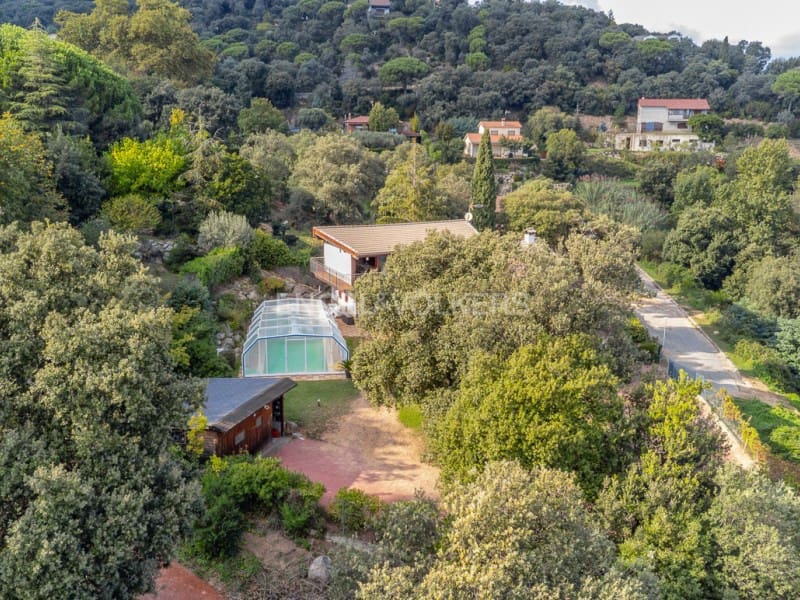 5 makuuhuone Huvila myytävänä paikassa Arbucies mukana uima-altaan - 489 000 € (Ref: 9312692)