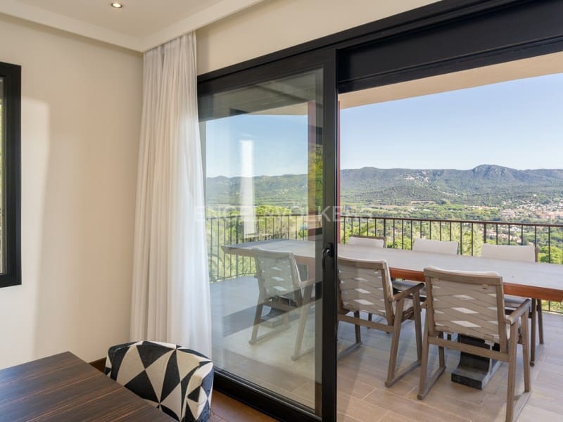 5 bedroom Villa for sale in Santa Cristina d'Aro with pool garage - € 2,500,000 (Ref: 9317734)