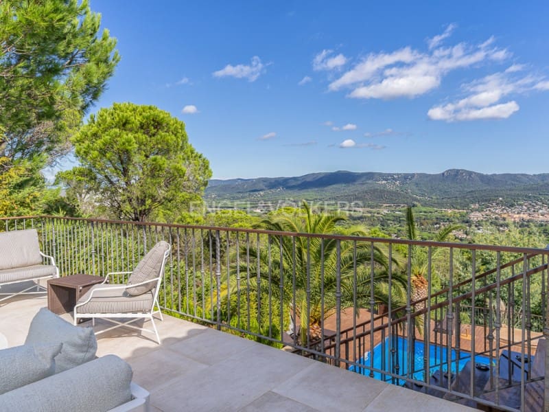 5 bedroom Villa for sale in Santa Cristina d'Aro with pool garage - € 2,500,000 (Ref: 9317734)