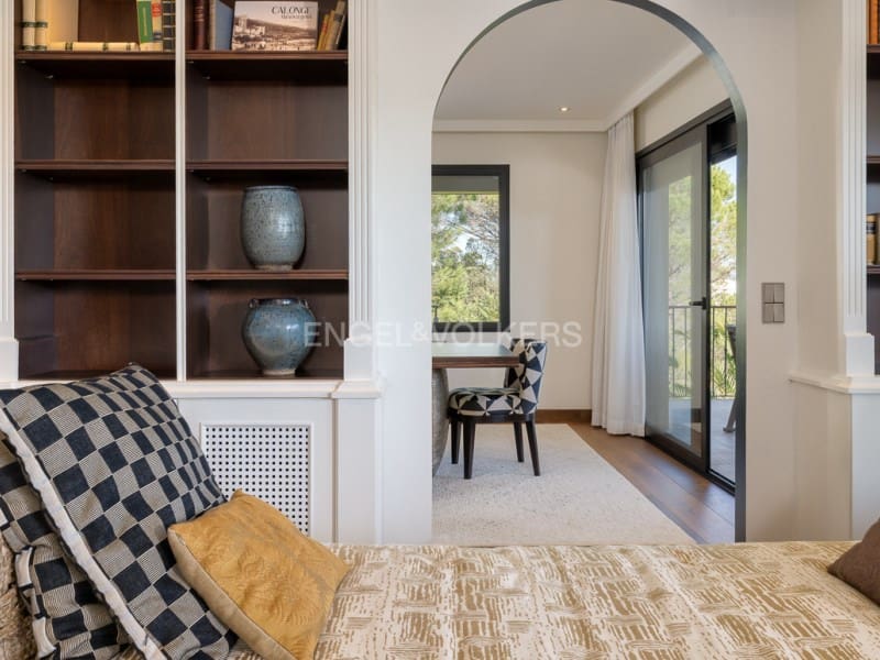 5 bedroom Villa for sale in Santa Cristina d'Aro with pool garage - € 2,500,000 (Ref: 9317734)