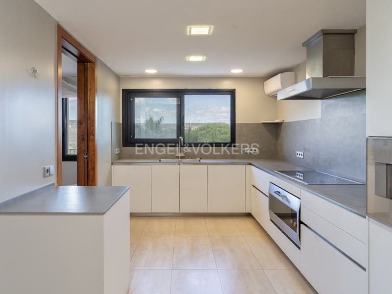 5 bedroom Villa for sale in Santa Cristina d'Aro with pool garage - € 2,500,000 (Ref: 9317734)