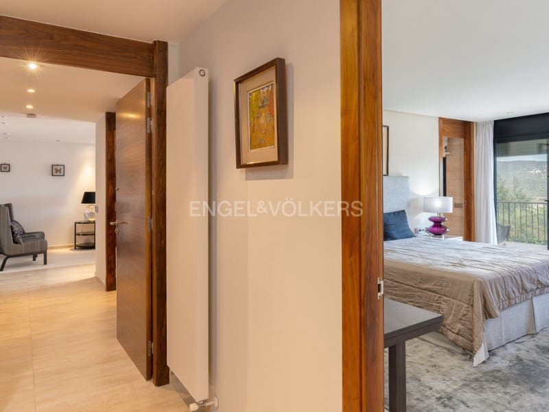 5 bedroom Villa for sale in Santa Cristina d'Aro with pool garage - € 2,500,000 (Ref: 9317734)