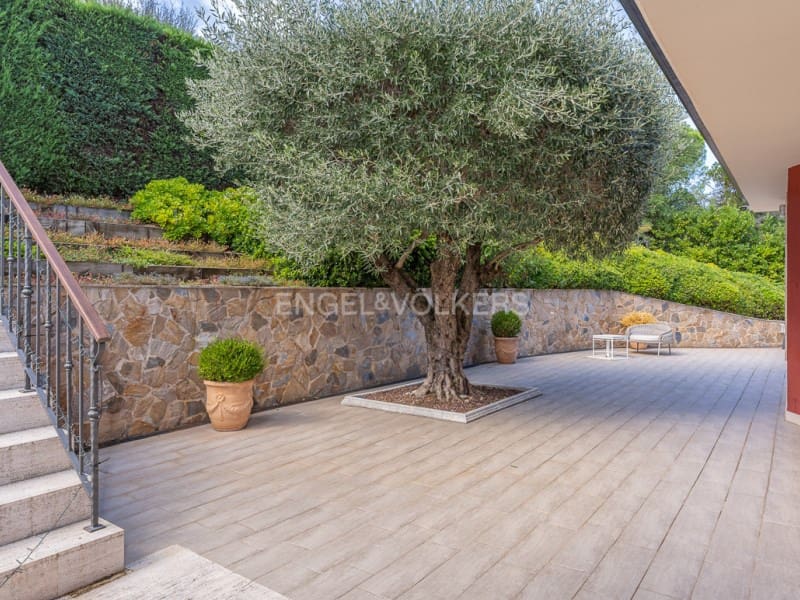 5 bedroom Villa for sale in Santa Cristina d'Aro with pool garage - € 2,500,000 (Ref: 9317734)